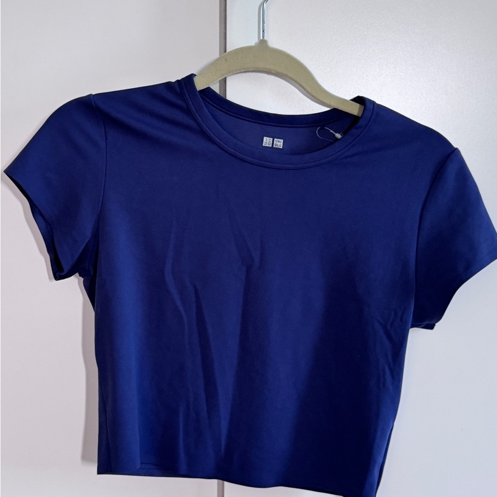 Uniqlo Navy Blue Dry Cool Cropped Tee (S)